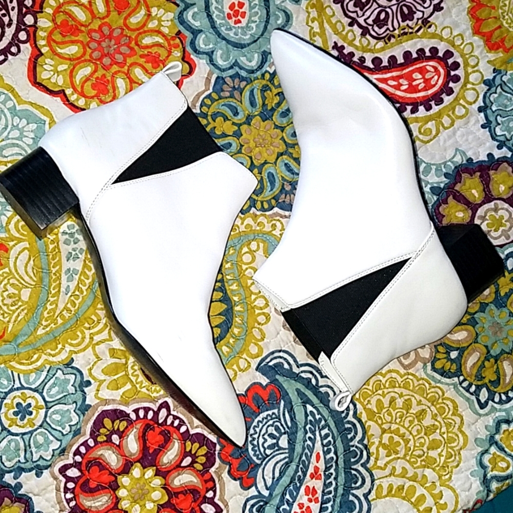 Nine West booties - Picture 2 of 11